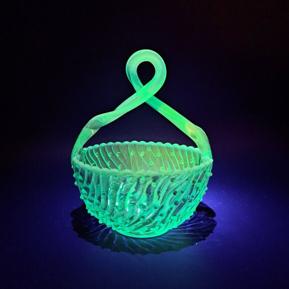 Jefferson Glass Blue Opalescent Uranium Glass May Basket Twisted Handle Vintage - Picture 1 of 14